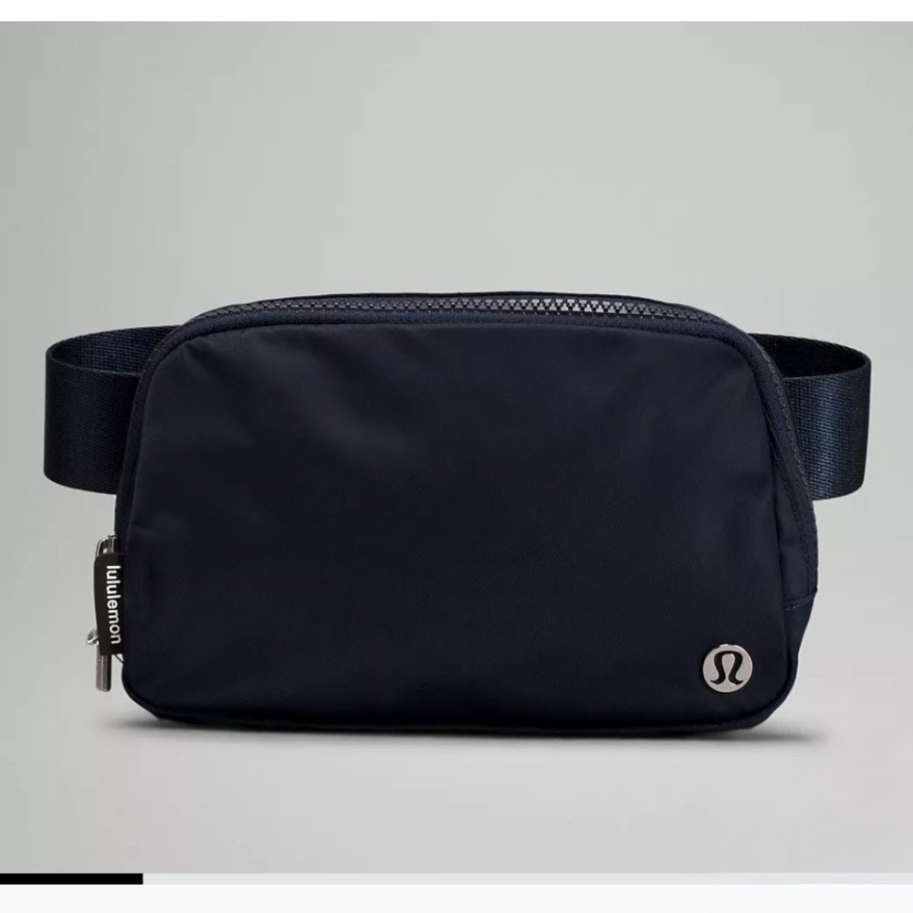 NWT Everywhere Belt Bag 1L In Black. New With Tags